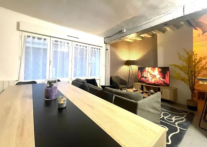 Maison Hyper Centre Rouen - Patio - Tv 4K - Wifi-Fibre - 4 Chambres - Machine A Laver - Seche Linge - Lave Vaisselle - Confort - Spacieux